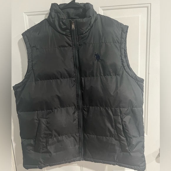 Men’s U.S. Polo Assn. Puffer Vest Size Large - Picture 1 of 7
